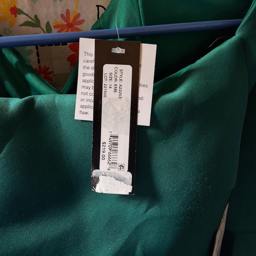 NWT BETSY ADAM DRESS FROM MACY'S - Picture 5 of 10